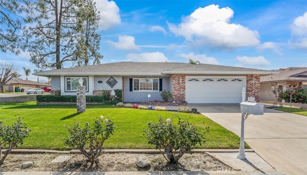 42193 Ferguson Drive, Hemet, CA 92544