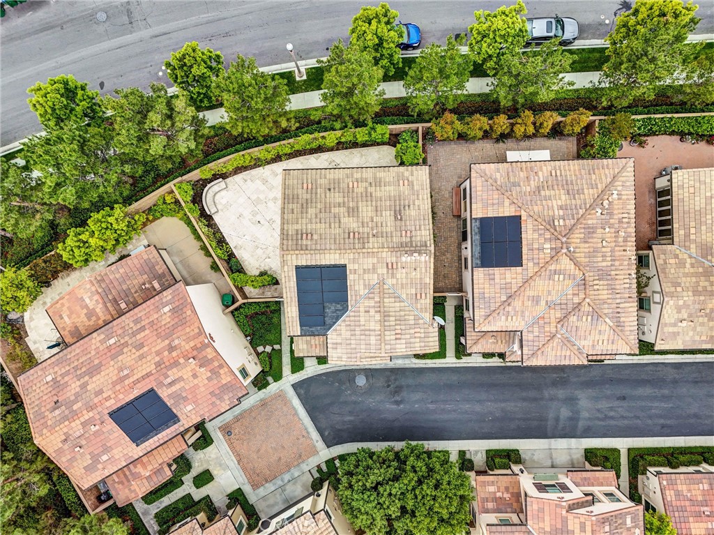 https://media.crmls.org/medias/514601bf-71d5-428f-bfa6-2c13c8ae289a.jpg?preset=X-Large