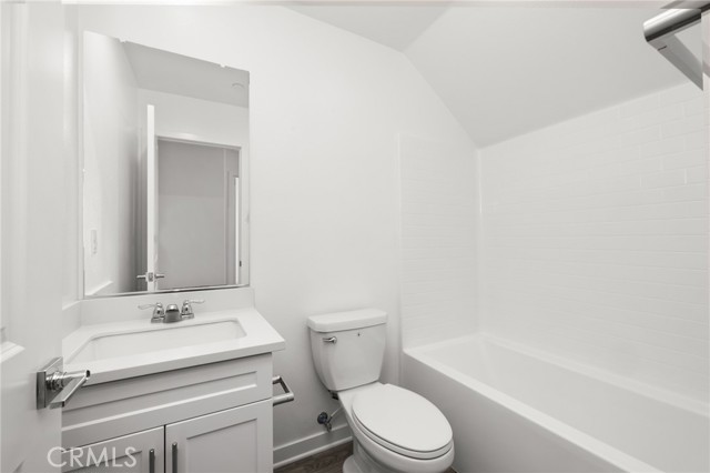 Detail Gallery Image 23 of 30 For 2753 E Amberley Privado, Ontario,  CA 91762 - 3 Beds | 2/1 Baths