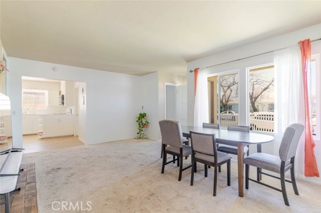 Detail Gallery Image 5 of 41 For 44632 Fern Ave, Lancaster,  CA 93534 - 5 Beds | 3 Baths