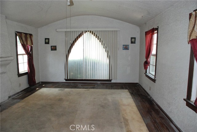 Detail Gallery Image 6 of 18 For 763 W 21st St, San Bernardino,  CA 92405 - 3 Beds | 2 Baths
