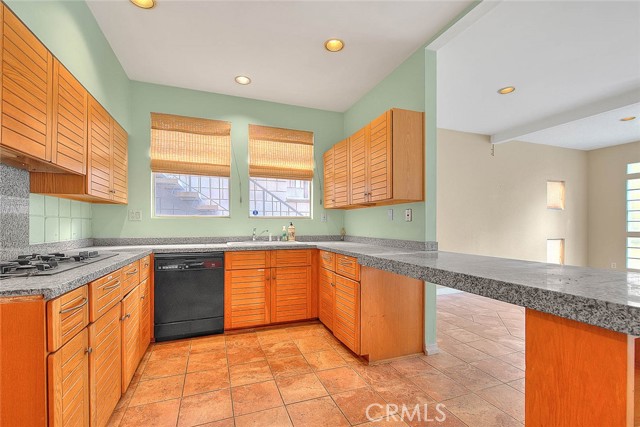 Detail Gallery Image 29 of 69 For 6423 Deep Dell, Hollywood,  CA 90068 - 3 Beds | 2/1 Baths