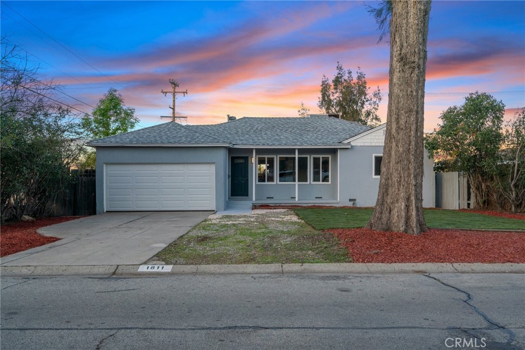 1811 Via Santiago, Corona, CA 92882
