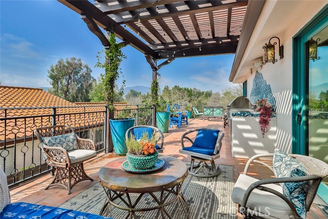 Detail Gallery Image 17 of 45 For 5617 Colodny Dr, Agoura Hills,  CA 91301 - 6 Beds | 4/1 Baths