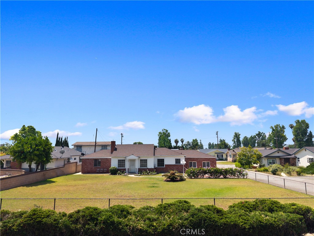 10126 La Rosa Drive