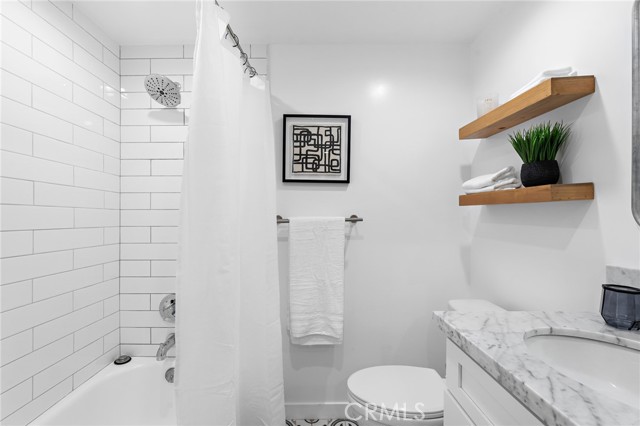 Detail Gallery Image 22 of 30 For 321 S San Vicente Bld #507,  Los Angeles,  CA 90048 - 2 Beds | 2 Baths