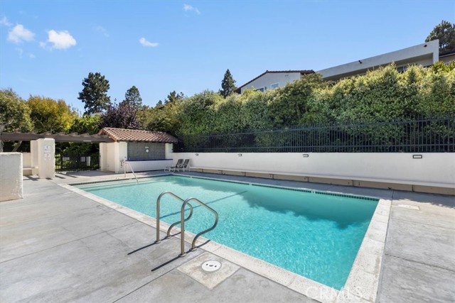 Detail Gallery Image 34 of 35 For 92 Cottonwood, Rolling Hills Estates,  CA 90274 - 3 Beds | 3 Baths