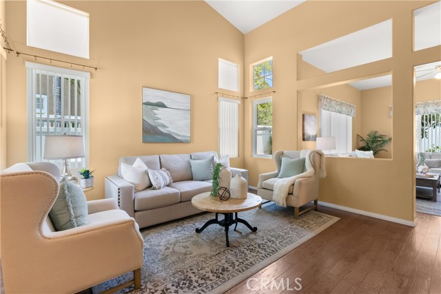 8 Chatri Circle, Lake Forest CA: https://media.crmls.org/medias/514cbb5f-5da5-472a-a929-c33eca42cb8f.jpg