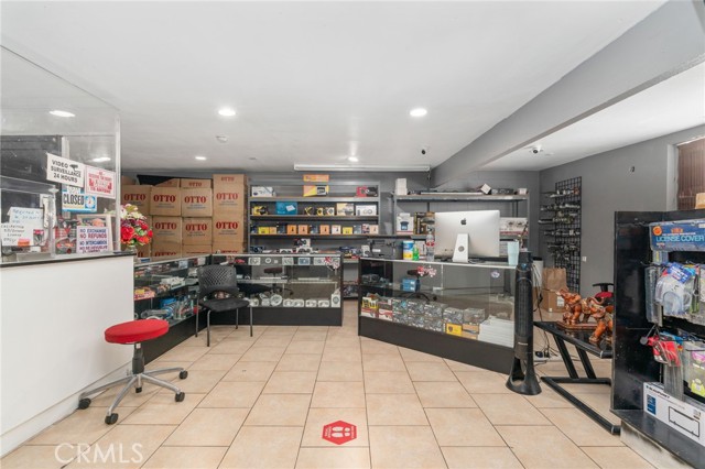 Detail Gallery Image 11 of 41 For 10240 Atlantic Ave, South Gate,  CA 90280 - – Beds | – Baths