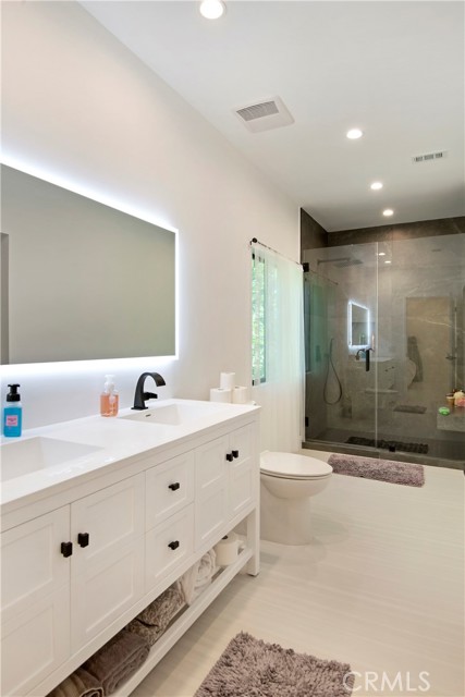 Detail Gallery Image 35 of 42 For 22254 Dumetz Rd, Woodland Hills,  CA 91364 - 5 Beds | 4 Baths