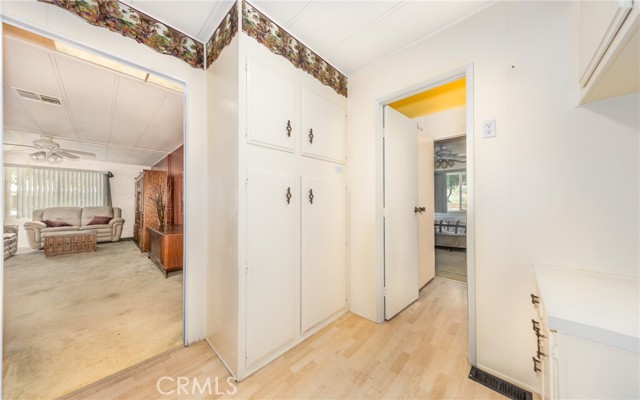 Detail Gallery Image 16 of 23 For 9401 Sharondale Rd, Calimesa,  CA 92320 - 2 Beds | 2 Baths