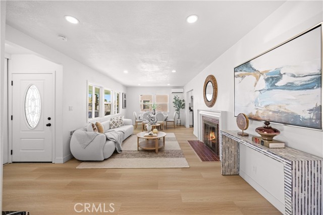 Detail Gallery Image 4 of 32 For 14021 Fernview, Whittier,  CA 90605 - 3 Beds | 2 Baths