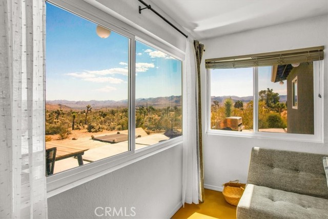 Detail Gallery Image 8 of 75 For 5324 Paradise View Rd, Yucca Valley,  CA 92284 - 2 Beds | 1 Baths