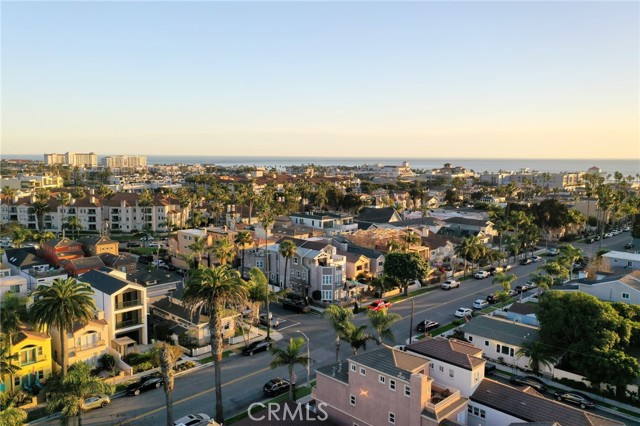 Detail Gallery Image 51 of 52 For 428 7th, Huntington Beach,  CA 92648 - 3 Beds | 3/1 Baths