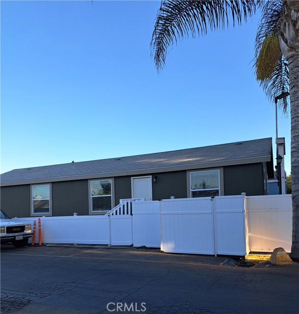 Front Image Thumbnail for CRPW25244334