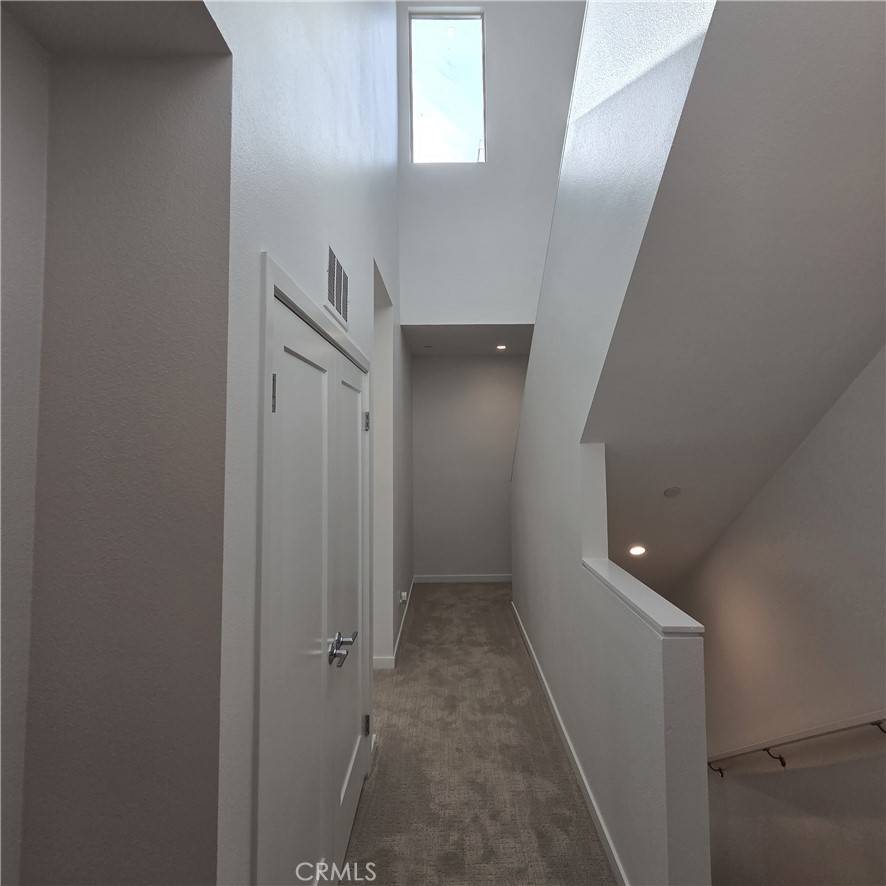 https://media.crmls.org/medias/51507fa0-6d5c-4ad3-bb59-f736bbbc7ba0.jpg?preset=X-Large