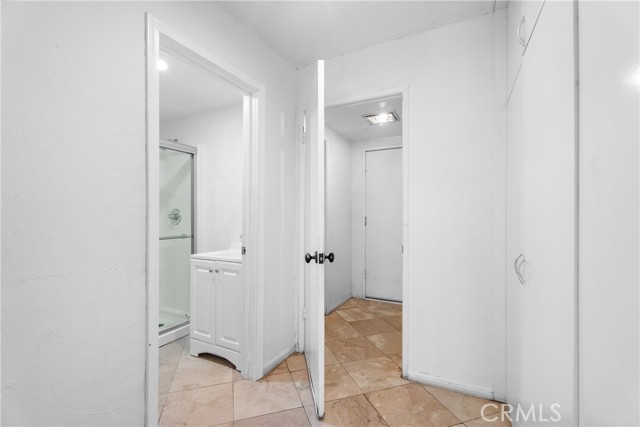 25496 Coral Wood Street, Lake Forest CA: https://media.crmls.org/medias/51509446-e3ab-4d1f-9f96-5a0c18efb64f.jpg