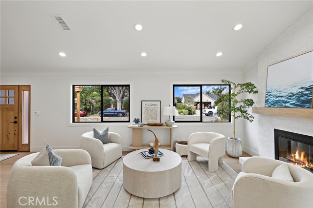 Detail Gallery Image 21 of 37 For 939 Congress St, Costa Mesa,  CA 92627 - 4 Beds | 2 Baths