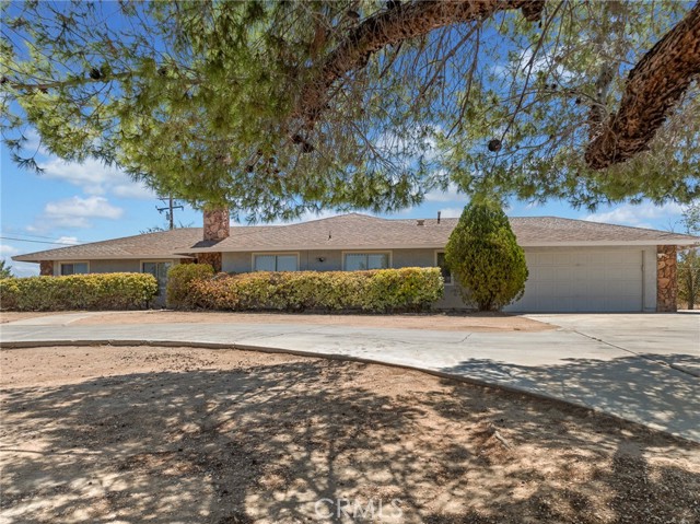 18425 Owatonna Road, Apple Valley CA: https://media.crmls.org/medias/5150d289-5a02-4610-afbc-3dc705f18403.jpg