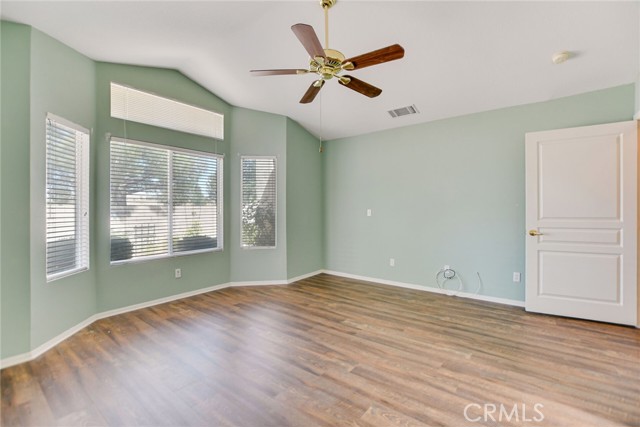 Detail Gallery Image 12 of 32 For 11241 Pleasant Hills Dr, Apple Valley,  CA 92308 - 2 Beds | 2 Baths