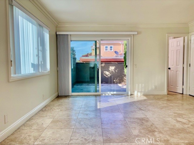 Detail Gallery Image 12 of 23 For 2558 Orange Ave #G,  Costa Mesa,  CA 92627 - 3 Beds | 2/1 Baths