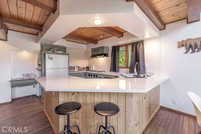 Detail Gallery Image 9 of 43 For 721 Bear Mountain Rd, Big Bear City,  CA 92314 - 3 Beds | 2/1 Baths