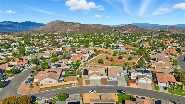 Detail Gallery Image 39 of 43 For 24884 Butterchurn, Wildomar,  CA 92595 - 4 Beds | 3 Baths