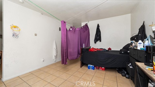 226 E California Street, Ontario CA: https://media.crmls.org/medias/51547465-d5de-4bc0-a478-51f5c8f87294.jpg