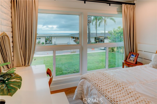 1806 Calle Leticia, San Clemente CA: https://media.crmls.org/medias/51547bf1-53bc-484d-9558-aaf8d80f420e.jpg