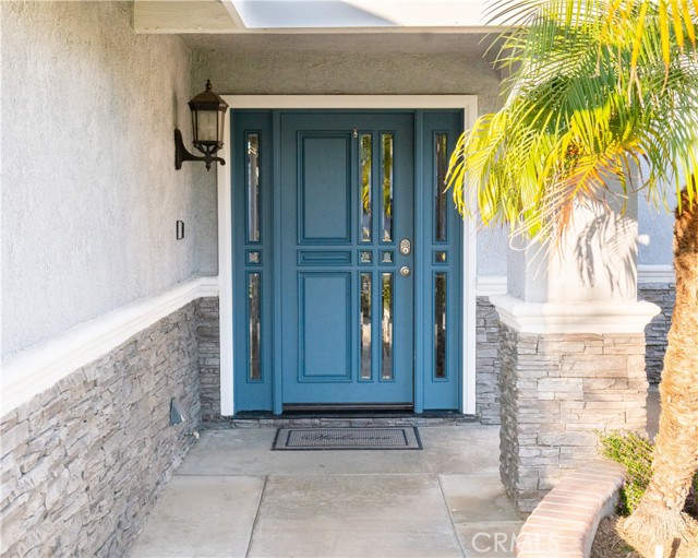 Detail Gallery Image 2 of 20 For 2831 Carma Ct, Riverside,  CA 92503 - 4 Beds | 3 Baths