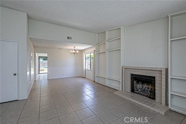 1168 E Foster Road, Santa Maria CA: https://media.crmls.org/medias/5154eccf-df8d-4d4d-9999-41ab8f92d1b5.jpg