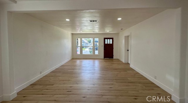 Detail Gallery Image 4 of 18 For 2249 W 30th St, Los Angeles,  CA 90018 - 4 Beds | 2 Baths