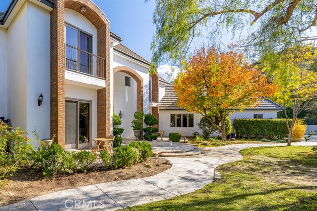 Detail Gallery Image 8 of 75 For 26644 Brooken Ave, Canyon Country,  CA 91387 - 8 Beds | 8 Baths