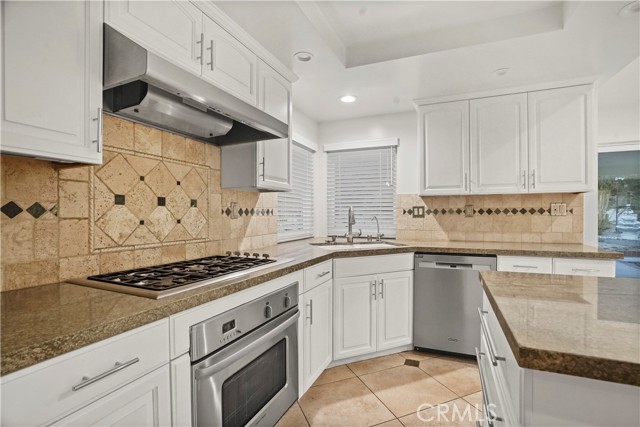 Detail Gallery Image 23 of 61 For 11738 Andasol Ave, Granada Hills,  CA 91344 - 5 Beds | 3/1 Baths