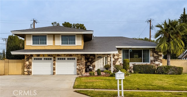 Detail Gallery Image 2 of 52 For 13022 Flint Dr, North Tustin,  CA 92705 - 4 Beds | 3 Baths