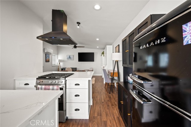 Detail Gallery Image 25 of 49 For 3345 Oakhurst Ave, Los Angeles,  CA 90034 - 3 Beds | 3 Baths