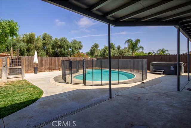 Image 21 of 25 For 33081 Tempe Street