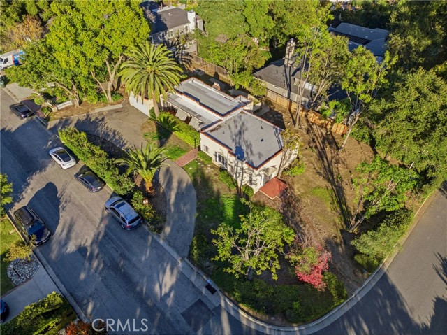 Detail Gallery Image 30 of 32 For 929 Descanso Dr, La Canada Flintridge,  CA 91011 - 3 Beds | 2 Baths