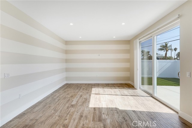 Detail Gallery Image 8 of 20 For 1703 Park, Huntington Beach,  CA 92648 - 2 Beds | 2 Baths