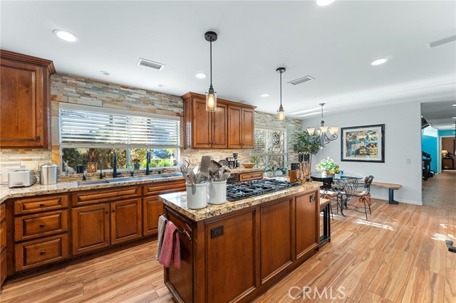 Detail Gallery Image 21 of 60 For 1457 Crestview Rd, Redlands,  CA 92374 - 4 Beds | 3/2 Baths