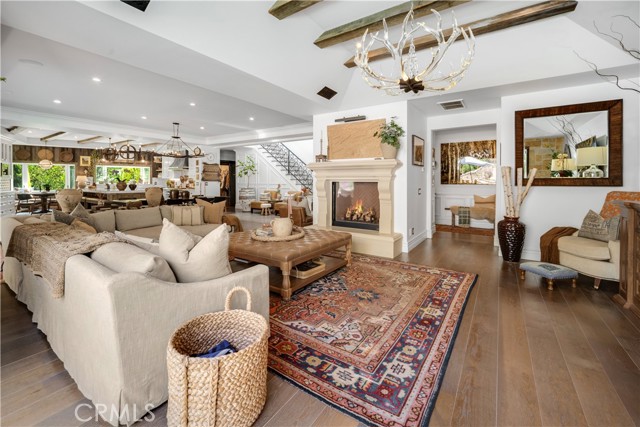 Detail Gallery Image 7 of 47 For 5558 Hoback Glen Rd, Hidden Hills,  CA 91302 - 5 Beds | 5 Baths