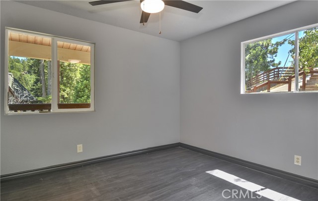 929 Trinity Drive, Lake Arrowhead CA: https://media.crmls.org/medias/5158de20-fac7-47bd-902c-ab1987edd98c.jpg
