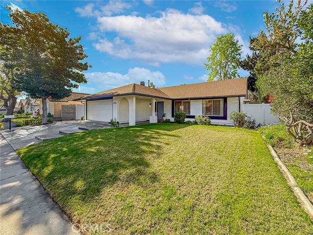 Detail Gallery Image 2 of 42 For 896 Bright Star St, Thousand Oaks,  CA 91360 - 4 Beds | 2 Baths