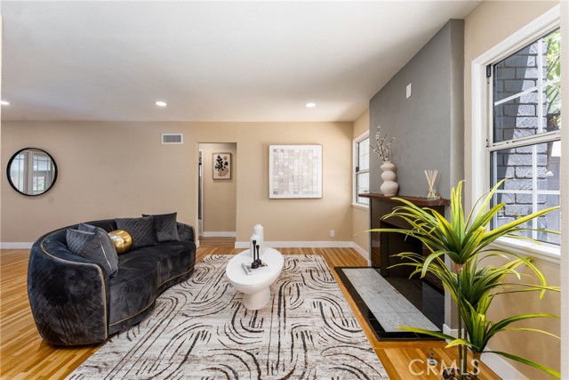 4503 N Glenvina Avenue, Covina CA: https://media.crmls.org/medias/515930fc-a3dd-4fcf-8e7e-daa142f58afc.jpg