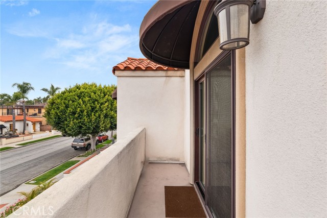 Detail Gallery Image 32 of 47 For 236 Granada Ave, Long Beach,  CA 90803 - 2 Beds | 2 Baths