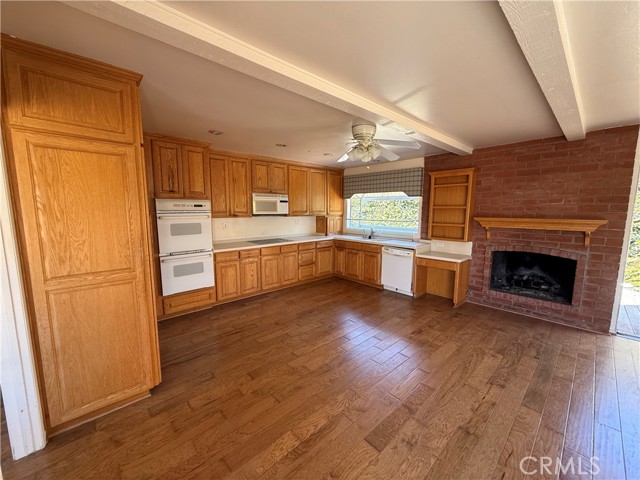 Detail Gallery Image 4 of 16 For 6441 Saint Paul Cir, Huntington Beach,  CA 92647 - 4 Beds | 3 Baths