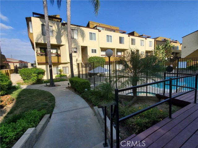 Detail Gallery Image 7 of 54 For 1022 S Marengo Ave #1,  Alhambra,  CA 91803 - 4 Beds | 2/1 Baths