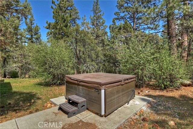 Detail Gallery Image 52 of 63 For 1010 Heritage Trl, Big Bear City,  CA 92314 - 4 Beds | 4 Baths
