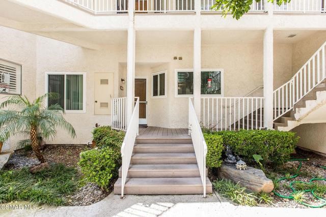 Detail Gallery Image 1 of 30 For 3354 Darby St #419,  Simi Valley,  CA 93063 - 2 Beds | 2 Baths