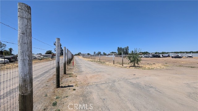 16793 Amador Street, Madera CA: https://media.crmls.org/medias/515aa720-9a02-472b-b7c7-d97b6dda11ef.jpg